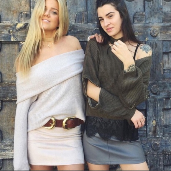 LF Black Seek Off the Shoulder Sweater - Picture 1 of 3